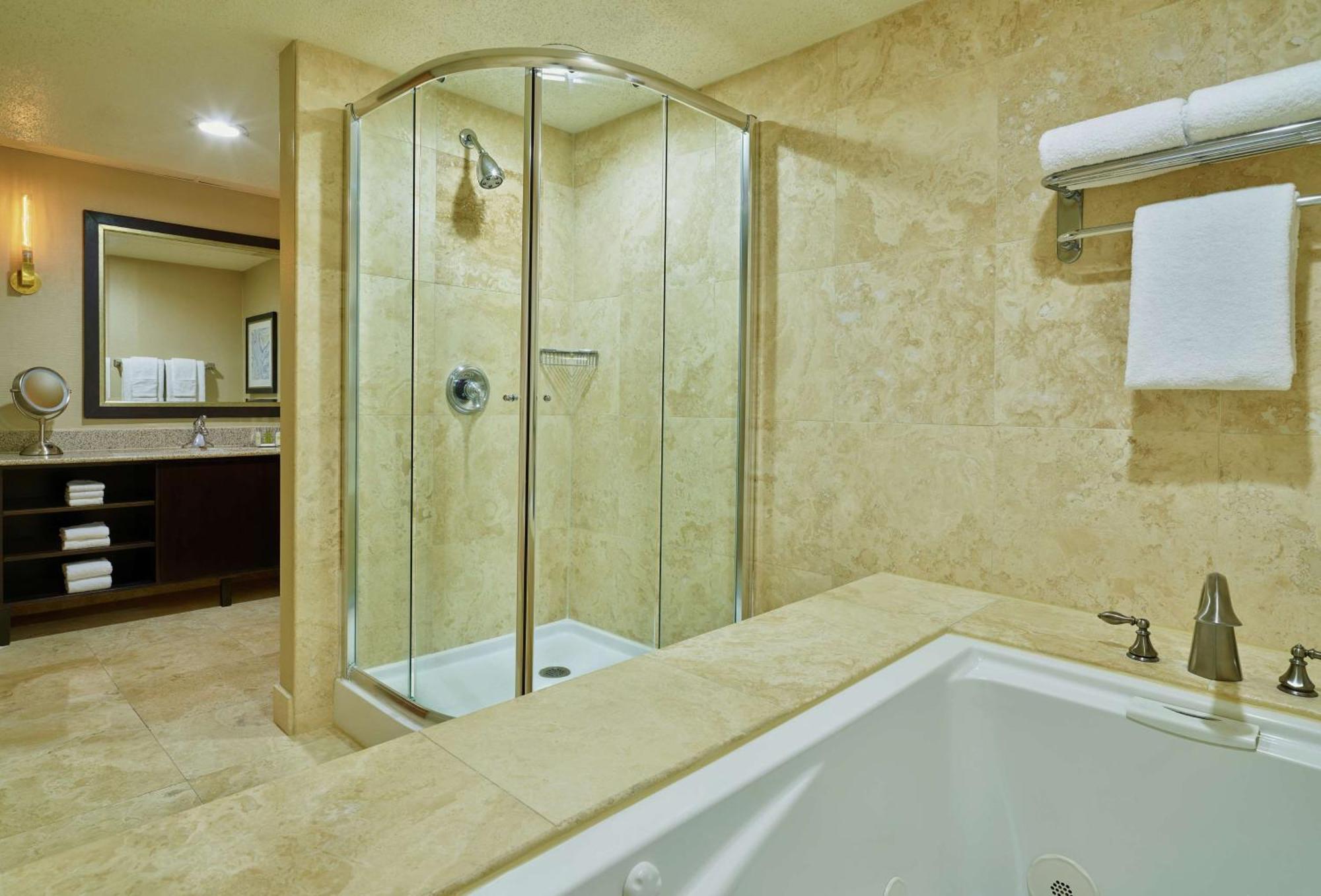 Doubletree By Hilton Houston Intercontinental Airport Hotel Exterior foto